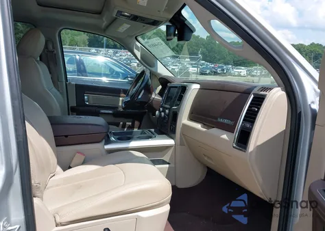 2018 Ram 1500 Laramie 4X4 5'7 Box from USA, damaged, VIN 1C6RR7NT8JS161623